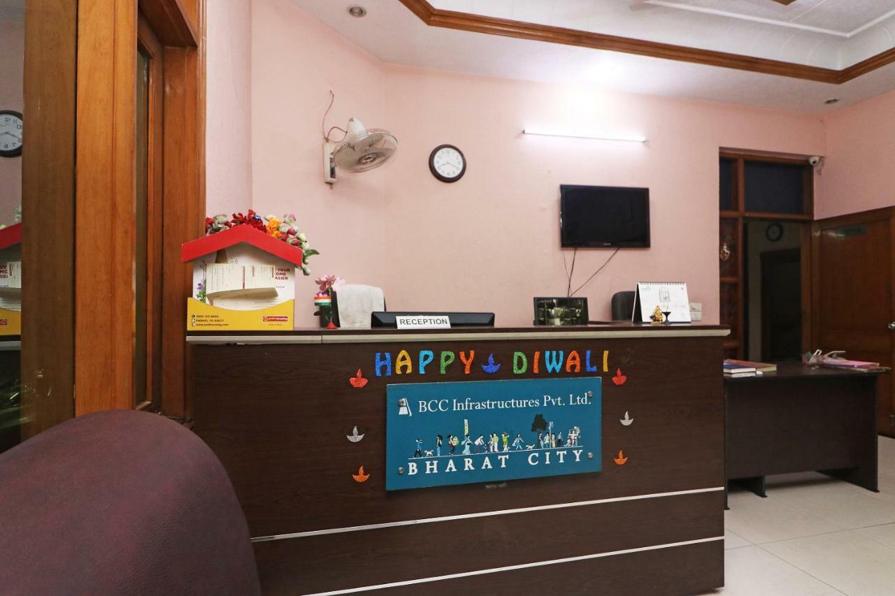 Oyo 24672 Bharat Guest House Delhi  Ngoại thất bức ảnh